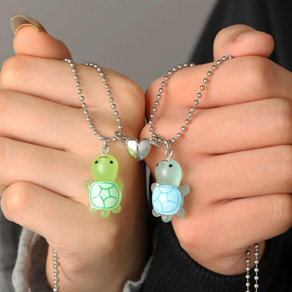 Магнитное ожерелье для пары «Солнце и Луна» – Кулон с проекцией на 100 языках