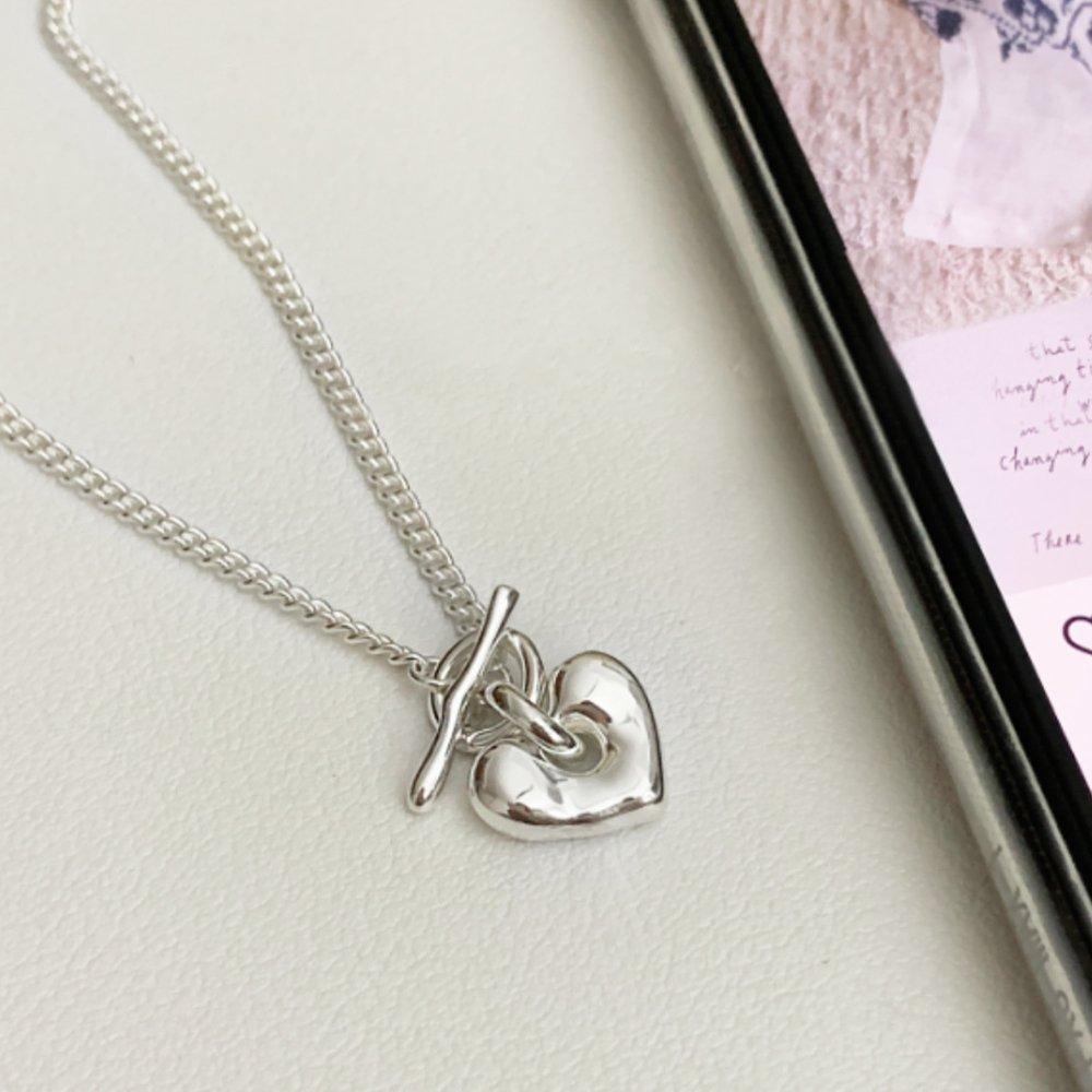 Bold Heart Toggle Bar Silver Necklace