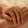 Европейско-американский стиль Титановая сталь Открытое кольцо - 18K Золото, Не выцветает, Трехслойный линейный дизайн для женщин