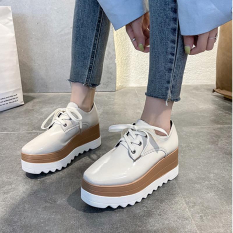 2025Женские кроссовки на толстой подошве Роскошная кожа Повседневная обувь Дизайнерская обувь на платформе для увеличения роста для женщин Лоферы на шнуровке