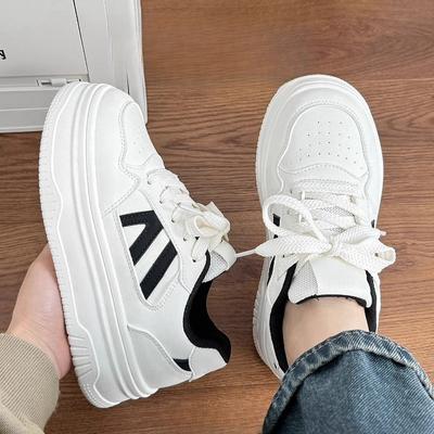 Модные и симпатичные туфли для женщин, кроссовки в стиле кампуса, милые, сладкие и универсальные розовые туфли на толстой подошве, новый стиль 2024 года