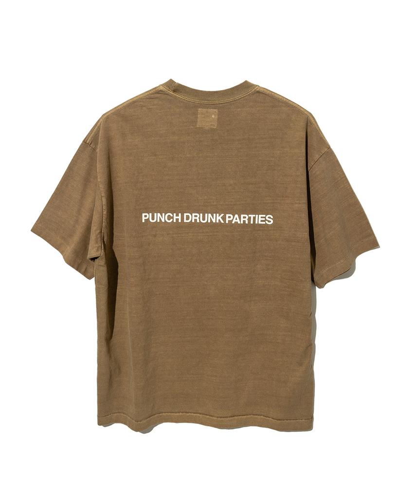 PUNCH DRUNK PARTIES Круглый логотип Футболка, окрашенная в готовом виде (Верблюд)