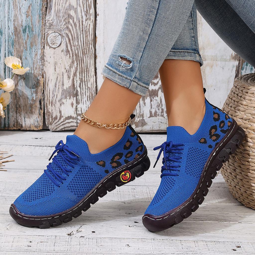 Женские повседневные туфли большого размера на плоской подошве, сшитые вручную в стиле пэчворк, новинка 2024 года, дышащая легкая спортивная обувь с тканой сеткой