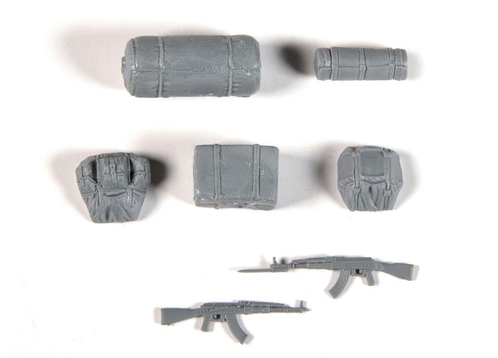 AK Interactive Light Combat Vehicle Crew Desert Figure Set Пластиковая модель AK35017 1/35