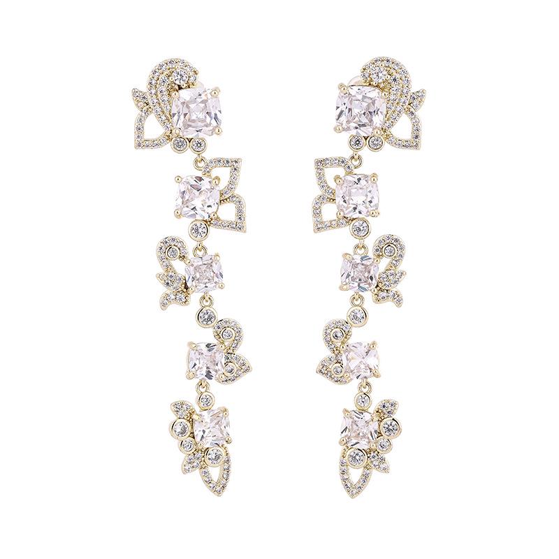 Корейские серьги-пусеты из серебра S925 с кисточкой и подвеской с полным бриллиантом