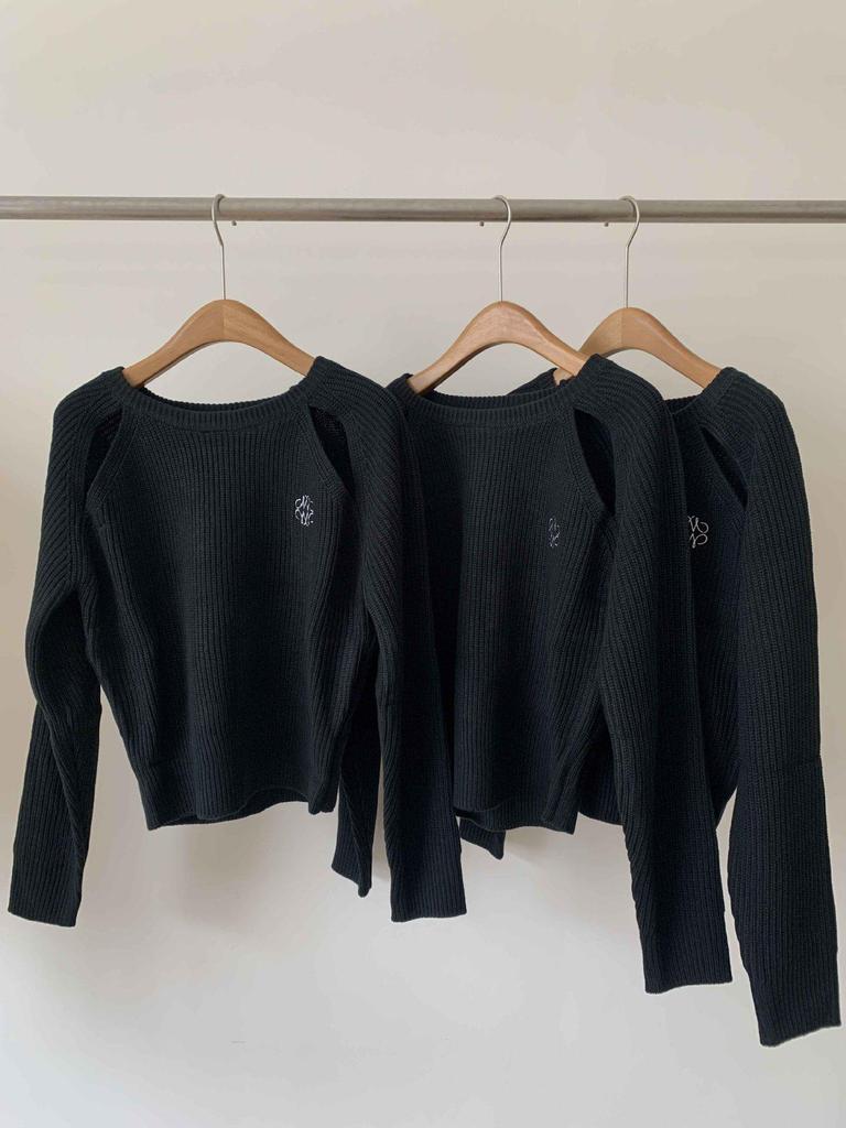 Black Off-Shoulder Embroidered Knit Sweater for Women - New Autumn 2023 Korean Style.