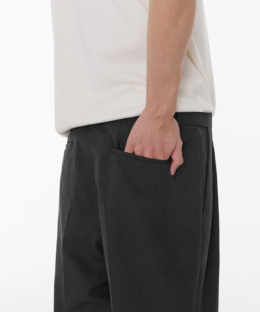 MUSINSA STANDARD Cool Touch To Tuck Wide Hidden Banding Slacks [Gunmetal]