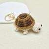 Вязаный брелок Черепаха Изысканная пряжа крючком Компактный размер Портативный брелок Мультяшный стиль