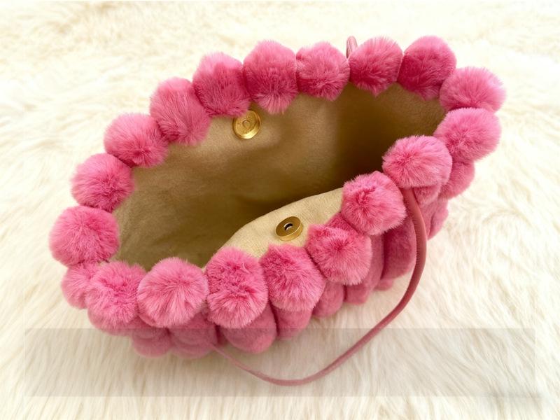 2025 Женская плюшевая сумка-тоут большой вместимости - Осенне-зимняя повседневная наплечная сумка для учебы и поездок на работу