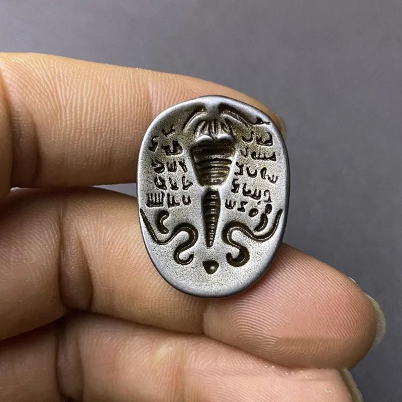 Antique Tibetan Buddhist Roc Amulet - Garuda - Made of Thokcha,1.26"