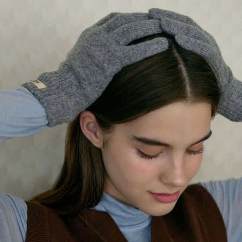 Перчатки шерстяные вязаные с отверстием для пальца LAP AQ7AGA01