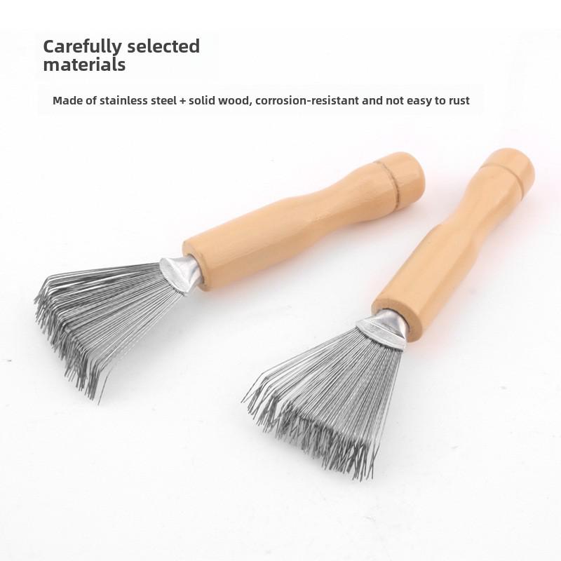 Деревянная щетка для чистки расчесок с крючком-лапкой