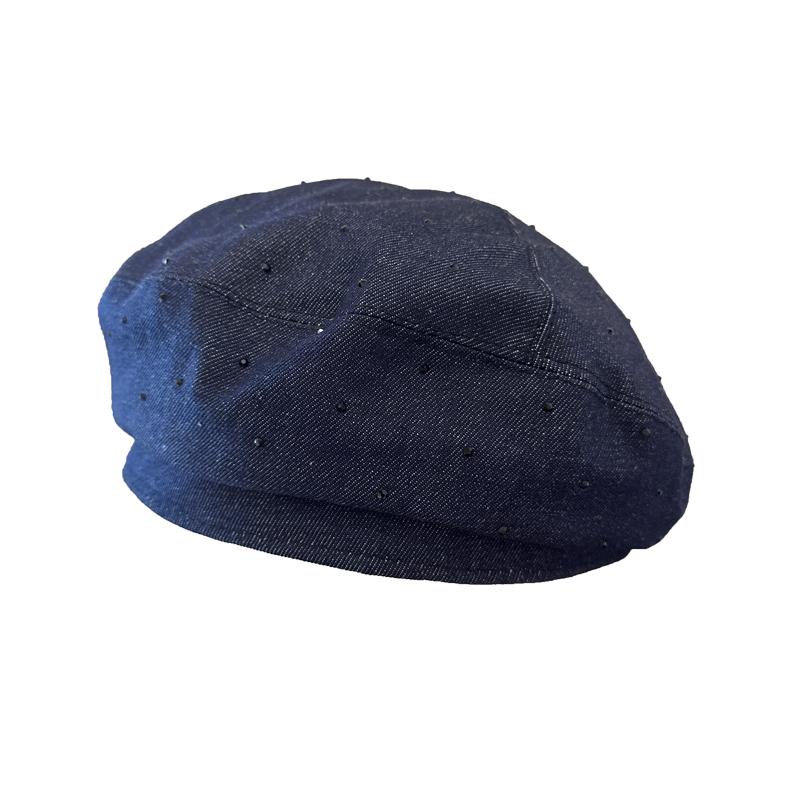 Широкие ограненные бриллианты открывают лицо, маленький джинсовый берет, женская мода для улицы, тонкая шляпа художника, шляпа газетчика с плоским верхом Tide