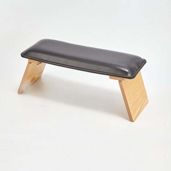 Универсальный держатель для ногтей с мягкой эластичной опорой