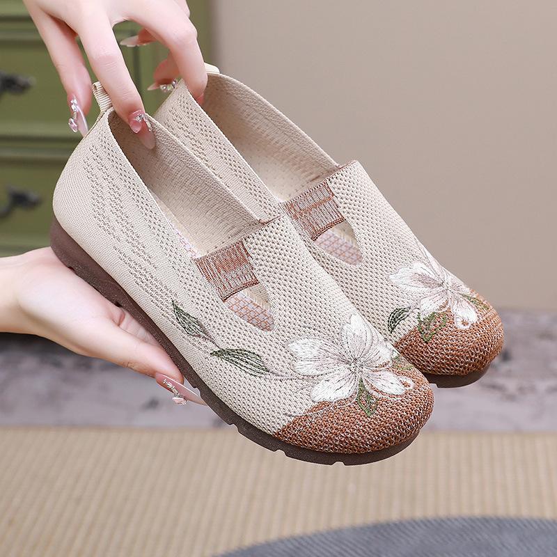 2025 Summer Cloth Shoes Women's Shoes Breathable Soft Sole Round Head Embroidered Shoes Non-slip Mother Shoes