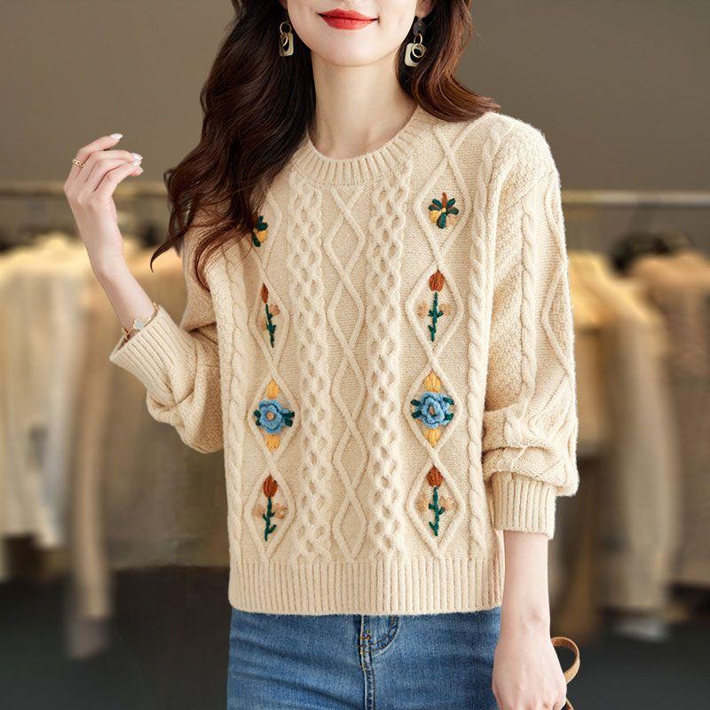 WTEMPO Women's Long Sleeve Crewneck Sweater Fashion Flower Knitwear Girl Soft Comfortable Knitting Tops Sweaters