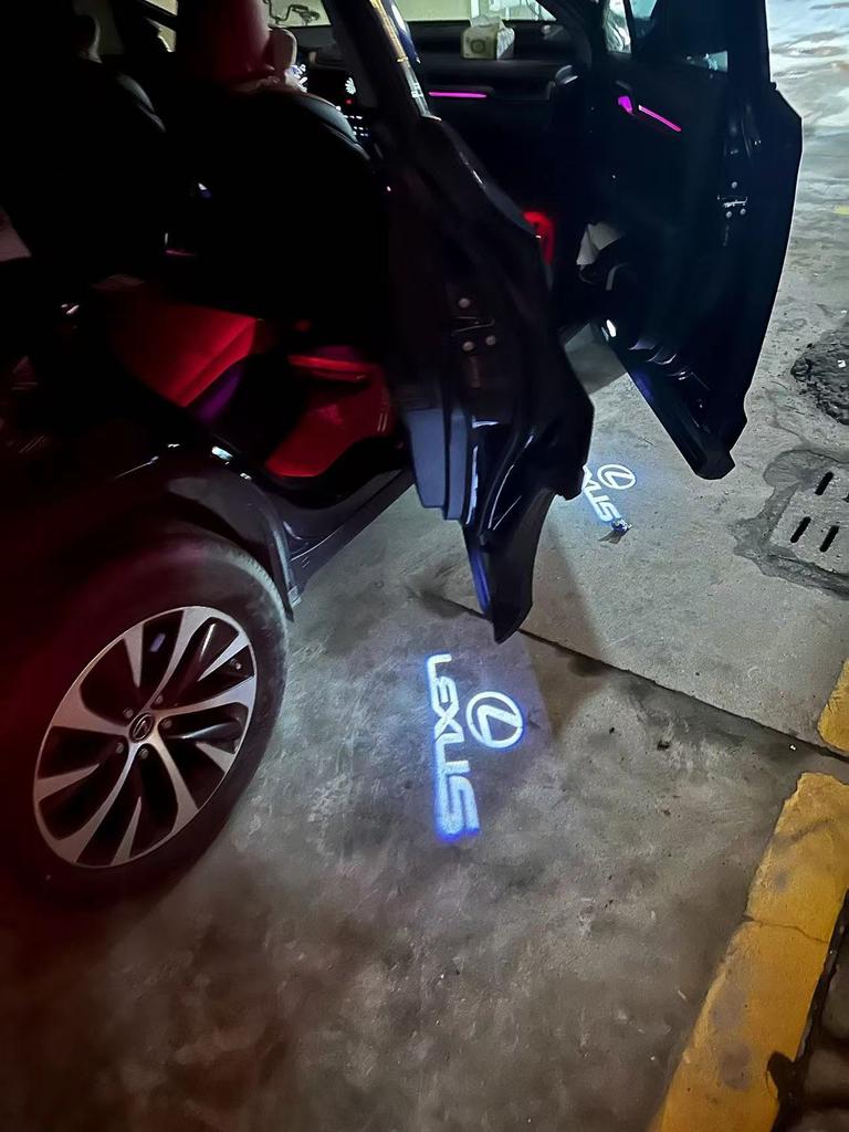 PHL1  2026 Hot Interior Stickers 2Pcs LED Car Welcome Door Lights Emblem Accessory For Lexus F SPORT GX460 Ct200h IS250 ES 220D IS200