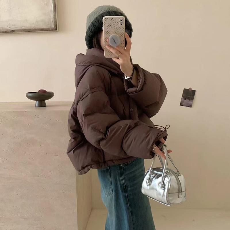Премиум пуховик с капюшоном женский короткий 2024 зимняя утолщенная однотонная свободная белая утиная пуховая куртка для маленького мужчины