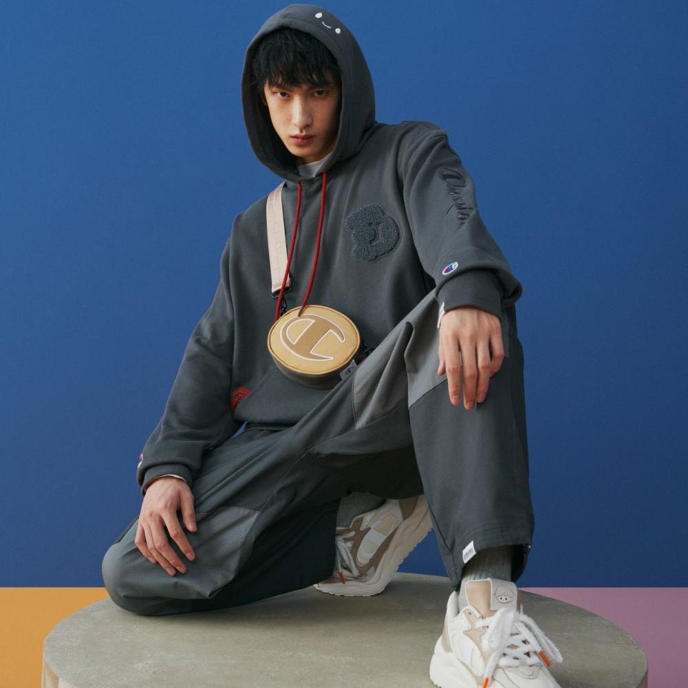 Champion X Pop Mart Collaboration Small C-Logo Round Casual Bag Unisex Bags U3AAAPU13