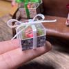 Кукольный домик Прозрачная рождественская подарочная коробка с фруктами Мини Сочельник Модель из смолы Подарки-сувениры для вечеринки