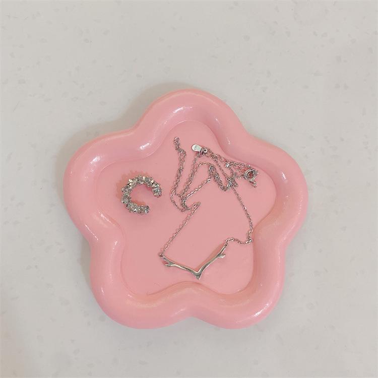 Креативный резиновый поднос в форме рельефного цветка, блюдце для украшений для элегантных женщин, для хранения колец, сережек, ожерелий, браслетов, блюдце для мелочей