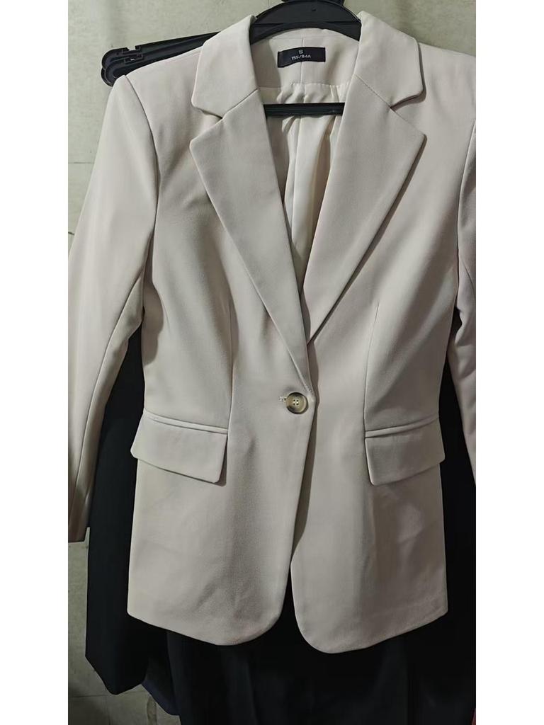 2025 Весна/Осень Женский Приталенный Профессиональный Повседневный Пиджак: Модный, Универсальный, Элегантный.