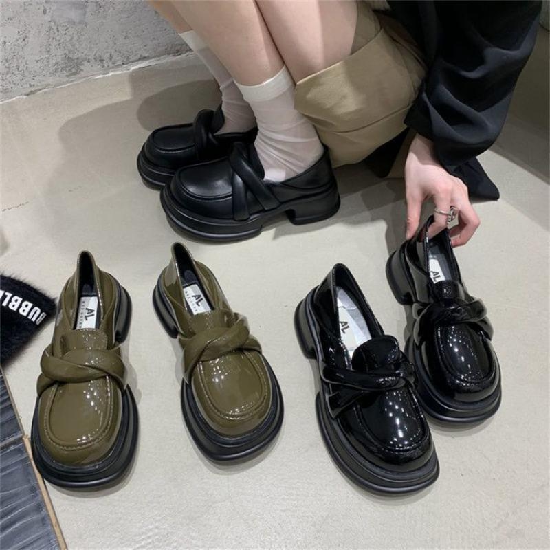 Модная зеленая роскошная кожаная повседневная черная женская летняя обувь туфли на платформе для женщины 2024 лоферы на распродаже трендовое предложение высокое качество