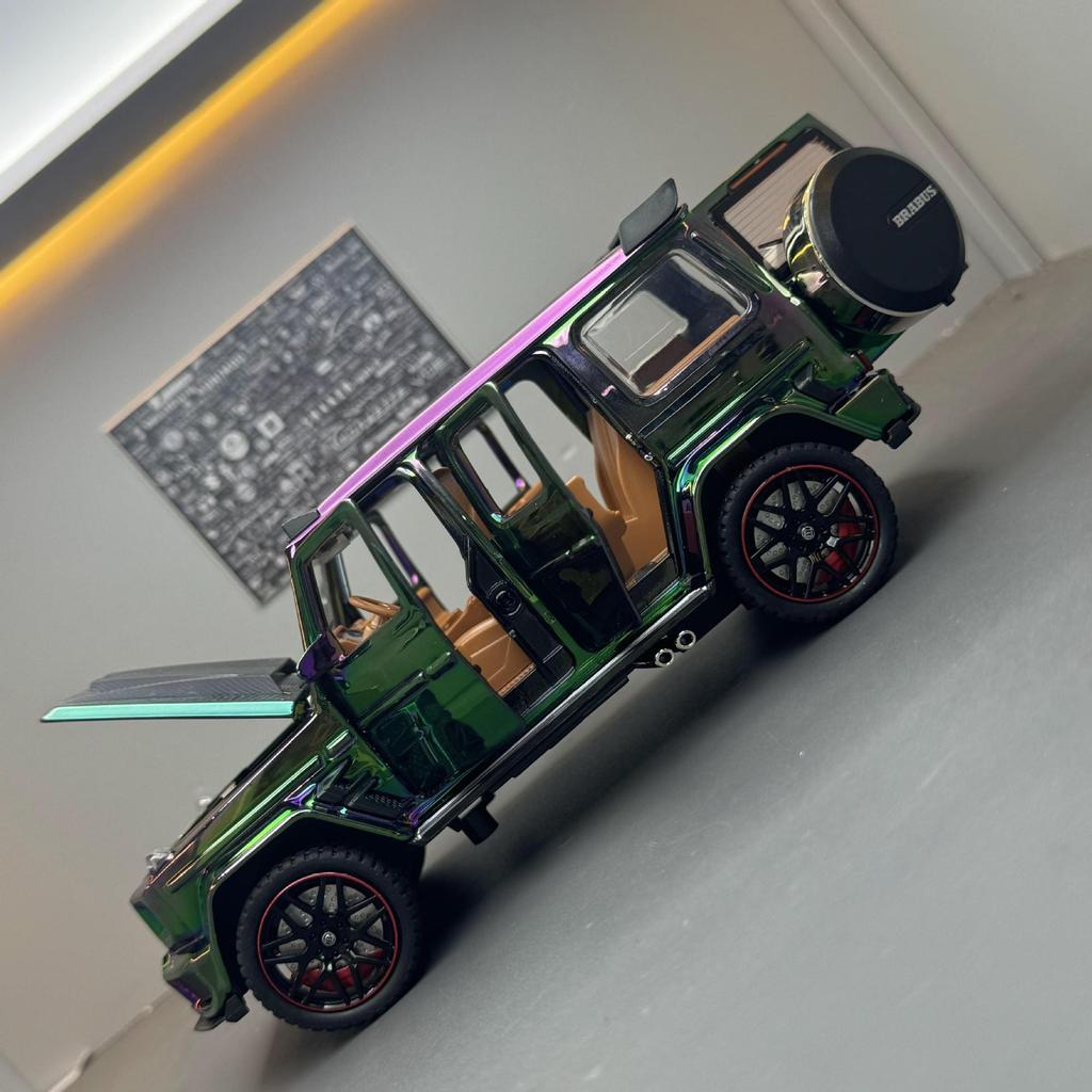 Simulation 1/32 Scale Benz G800 Electroplated Version Alloy Car Diecast Metal Model Home Interior Decoration Kid Gift Birthday Present