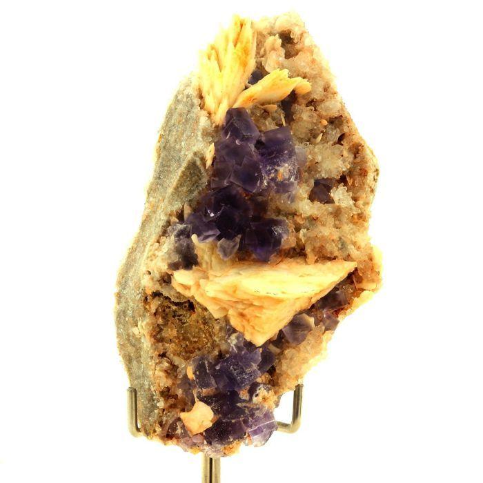 Pierres et Minéraux. Fluorite + Quartz + Baryte. 419.5 ct. La Cabaña, Berbes, Espagne.