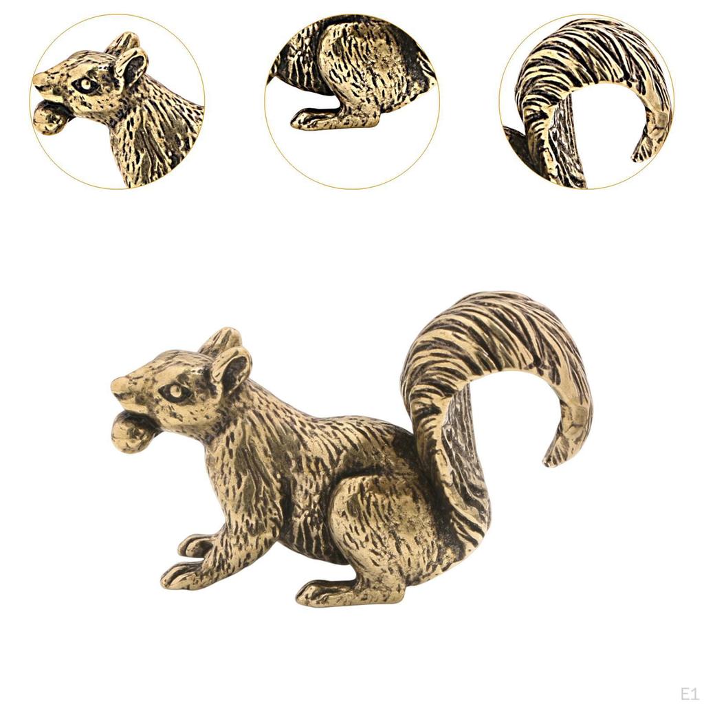 Латунная фигурка белки Медная скульптура