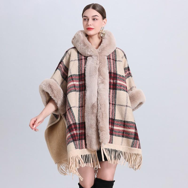 Женский oversized клетчатый вязаный кейп-шаль с флисовой подкладкой и меховой отделкой, с капюшоном, зимний накидной плащ
