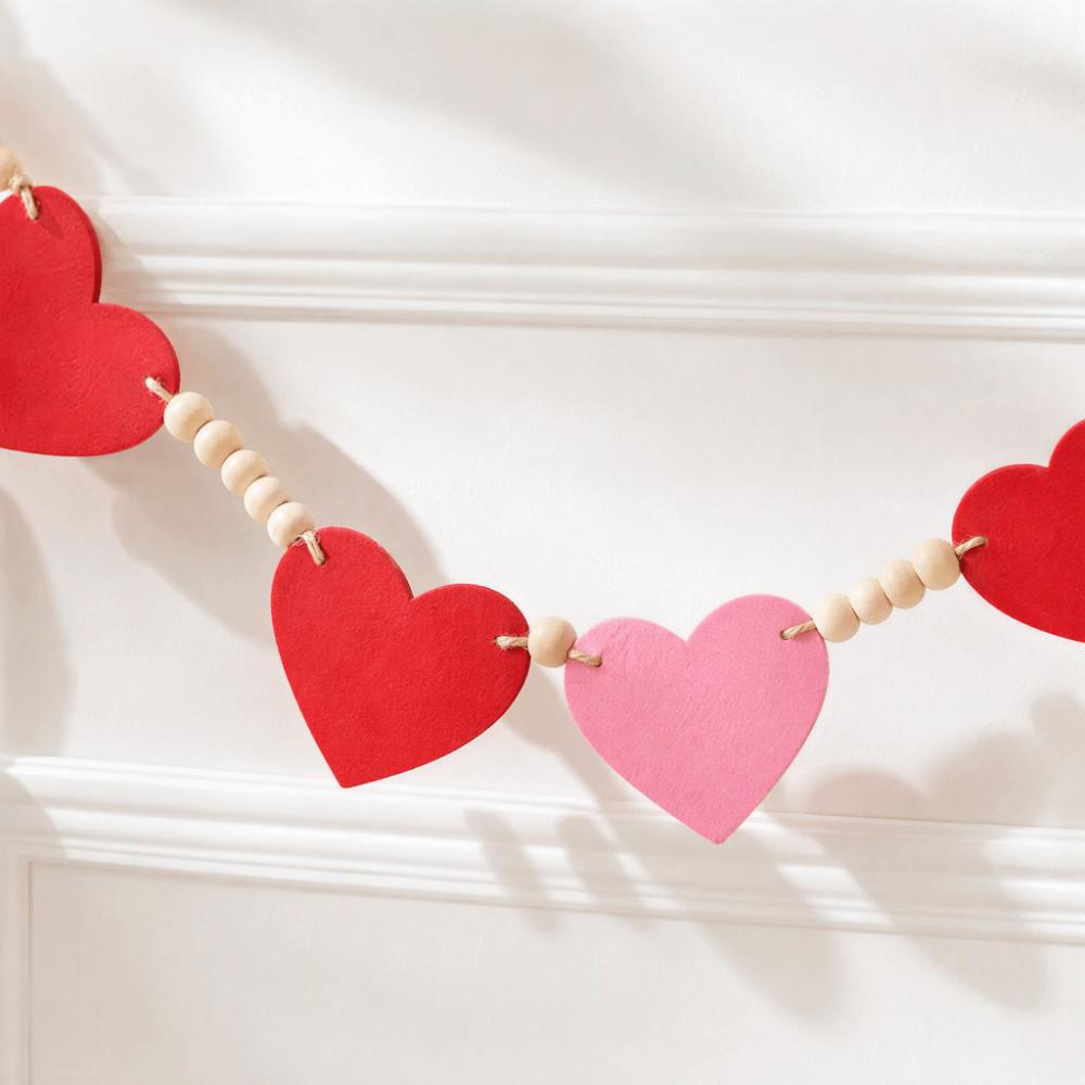 Pre-Made Hanging Loop Felt Heart Garland Red Pink Color Valentine Bunting Banner For Home Mantle