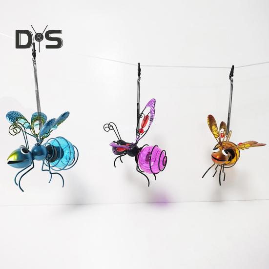 Уличный подвесной солнечный светильник Мягкое свечение IP44 Водонепроницаемый светильник в форме насекомого на солнечной батарее, украшение для сада