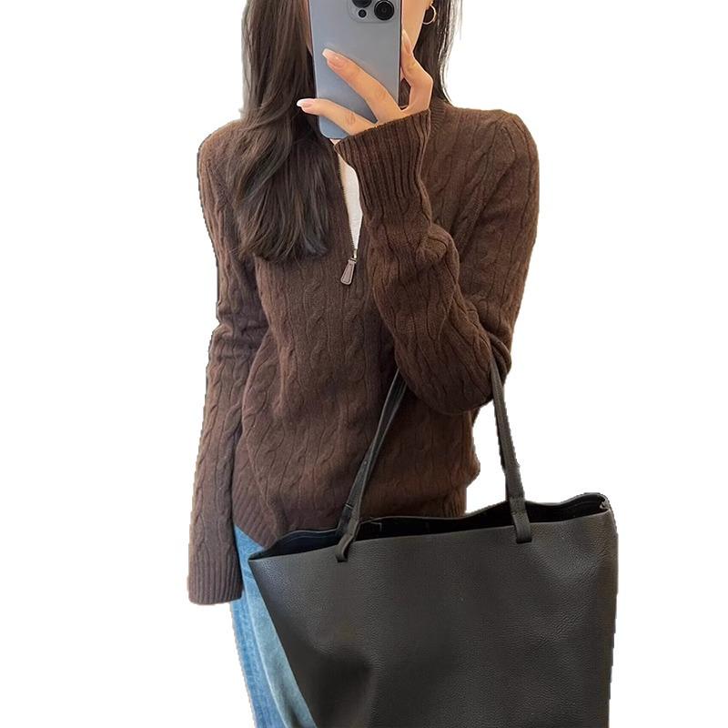 Свитер женский в корейском стиле с вязаным узором «косы» и застежкой-молнией до середины - Осень/Зима 2024