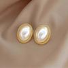 Geometric Irregular Round Pearl Earrings for Women Unusual Irregular Gold Color Metal Side Earrings Boho Trendy Jewelry Gift