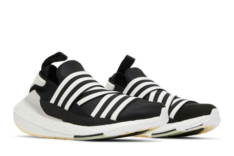 Men's Sneakers adidas Y-3 Ultra Boost 22 Black Core White Chalk Pearl Black Core/White Chalk/Pearl