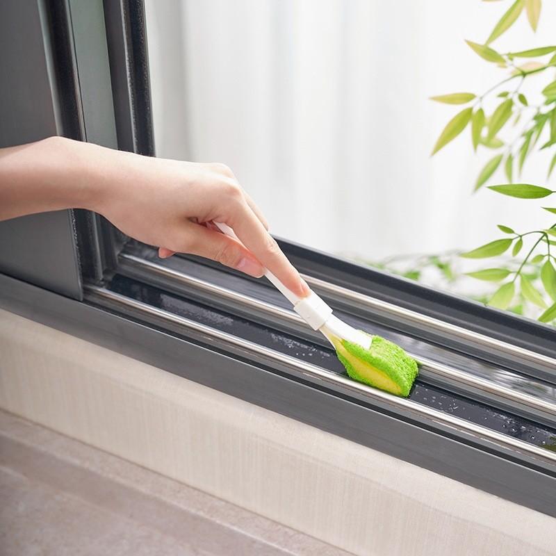Plastic Gap Cleaning Brush With Detachable Sponge For Home Use