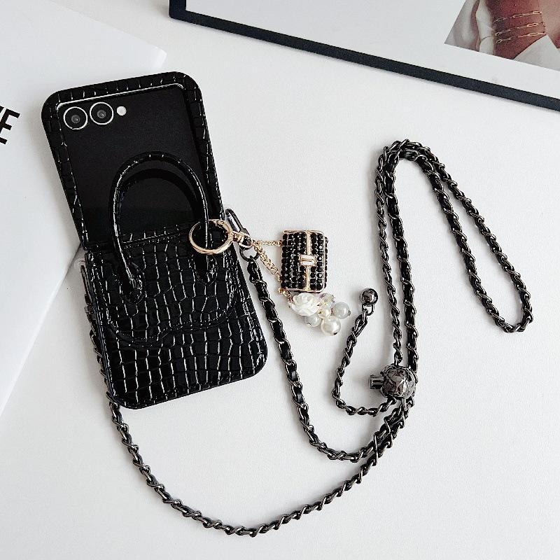 Чехол-кроссбоди с подвеской для Samsung Z Flip7 с текстурой аллигатора, противоударный