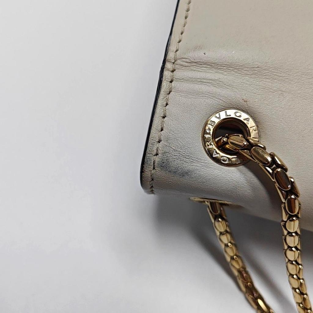 [Pre-Owned] Serpenti Forever Medium White Leather Snake Head Embellished Crossbody Shoulder Bag - Good #1A5O8RB