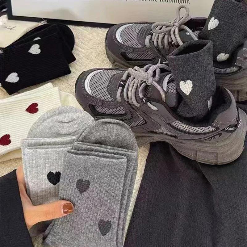 Women's Cute Heart Shaped Mid Tube Socks Spring and Autumn New Ins Trendy Trendy Versatile High Beauty Duty Series Socks Dot