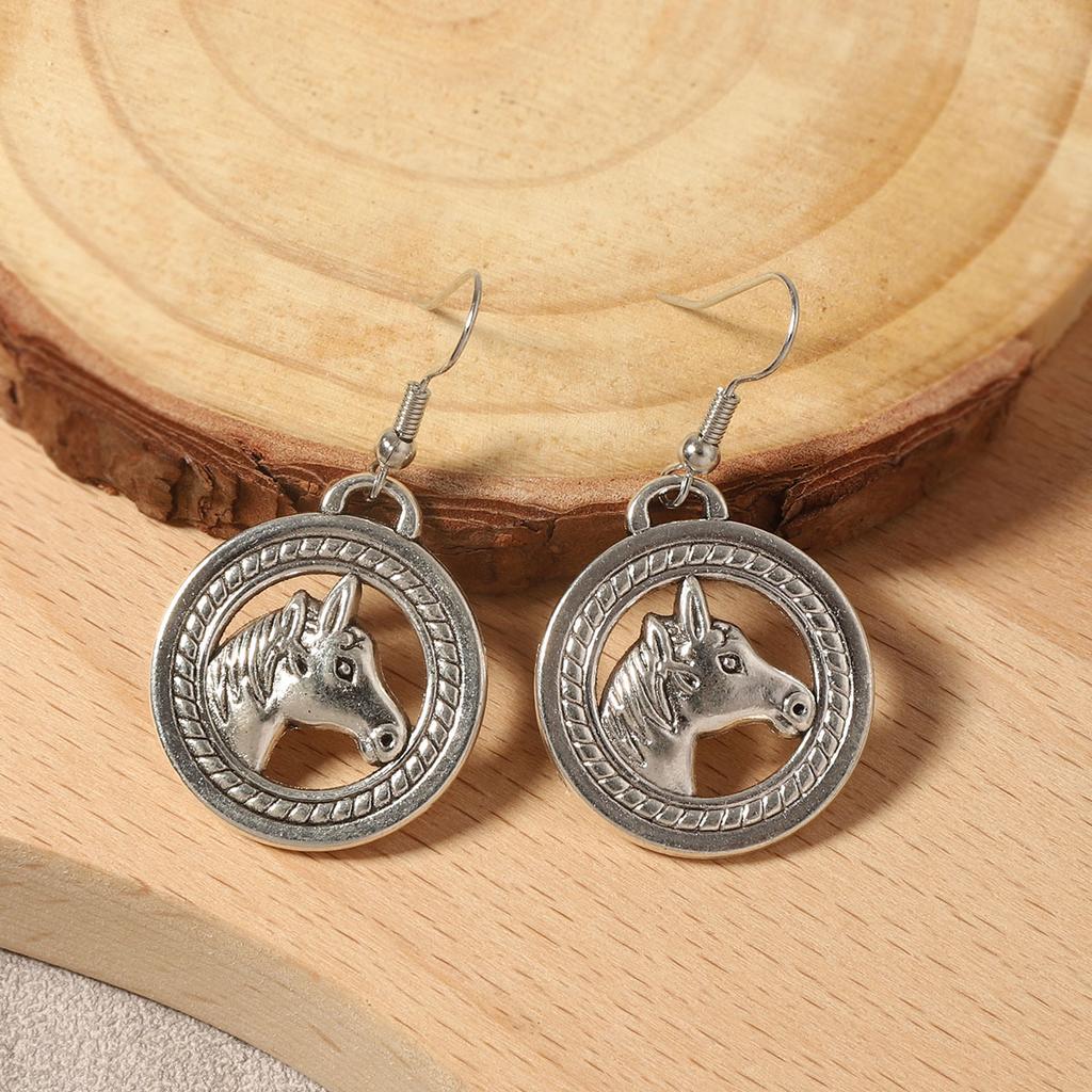 Западный ковбойский стиль, античный серебряный дизайн, подвеска в виде маленькой лошадки и теленка, крючок для уха, уникальный и нишевый женский стиль
