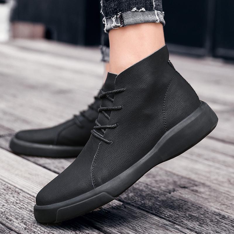 Fashion Korean Luxury Genuine Leather Lace Up Mid Top Boots Men Chelsea Boots Motorcycle Outdoor Cow Sole Shoes British Work Shoes Male