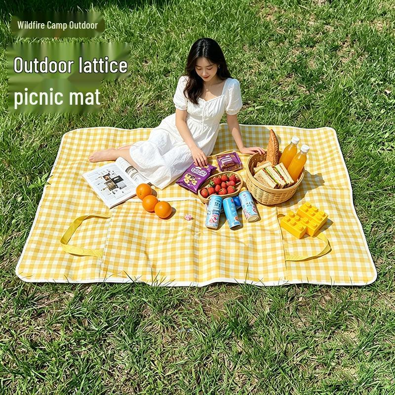 Ins Style Thickened Moisture-Proof Plaid Picnic Mat – Portable, Foldable Outdoor Ground Mat