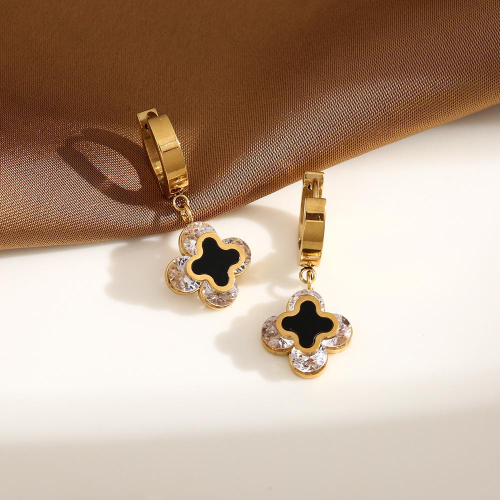 Titanium Steel Material, Genuine Gold Electroplating, Non Fading Fashion, Lucky Clover Earrings