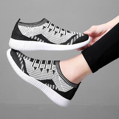 Женская обувь новая легкая обувь на одной педали повседневная обувь галоши с мелким вырезом низкий верх туфли для мамы круглый носок спортивные носки женская обувь