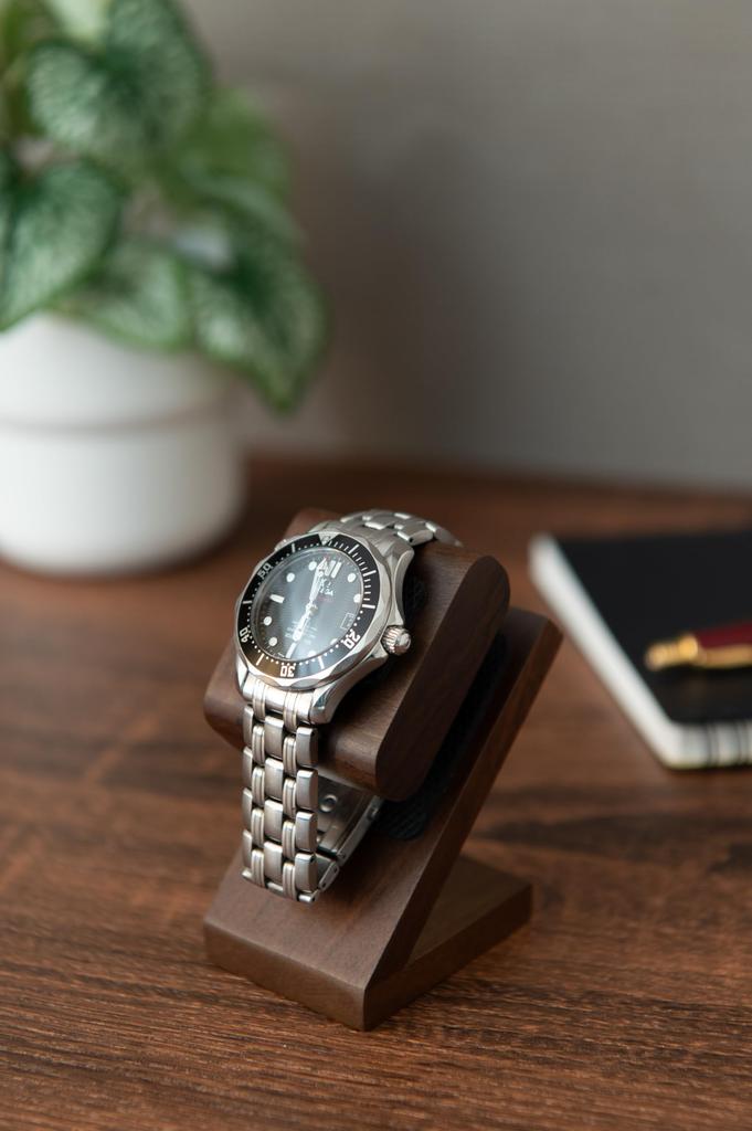 Подставка для часов EVOLBER для 1 часов, подставка из натурального редкого орехового дерева, подставка для часов (грецкий орех)