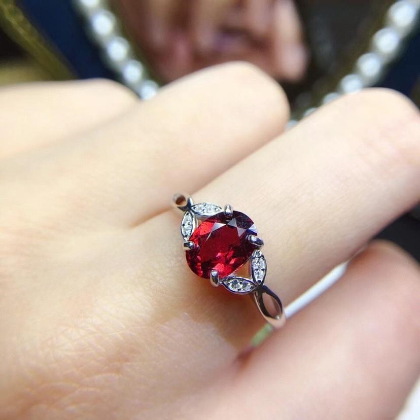 Elegant Oval Garnet Ring for Women - Unique Design Red Gemstone Wedding Ring