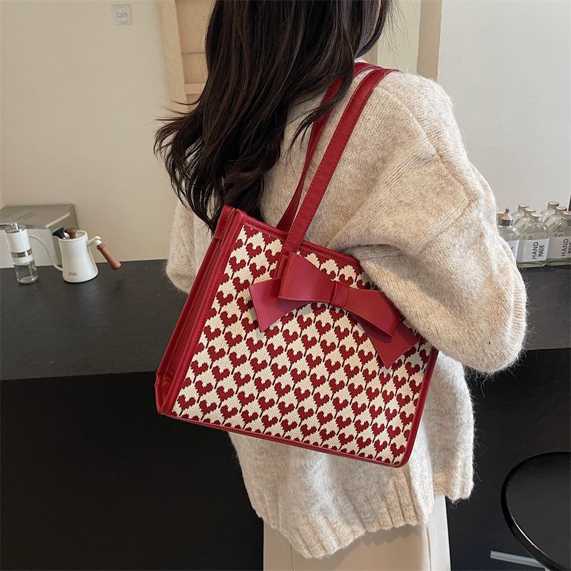 Large Capacity Red Bag 2025 New Women's Bag Autumn and Winter Popular Shoulder Bag Bridal Wedding Bag Tote Bag
