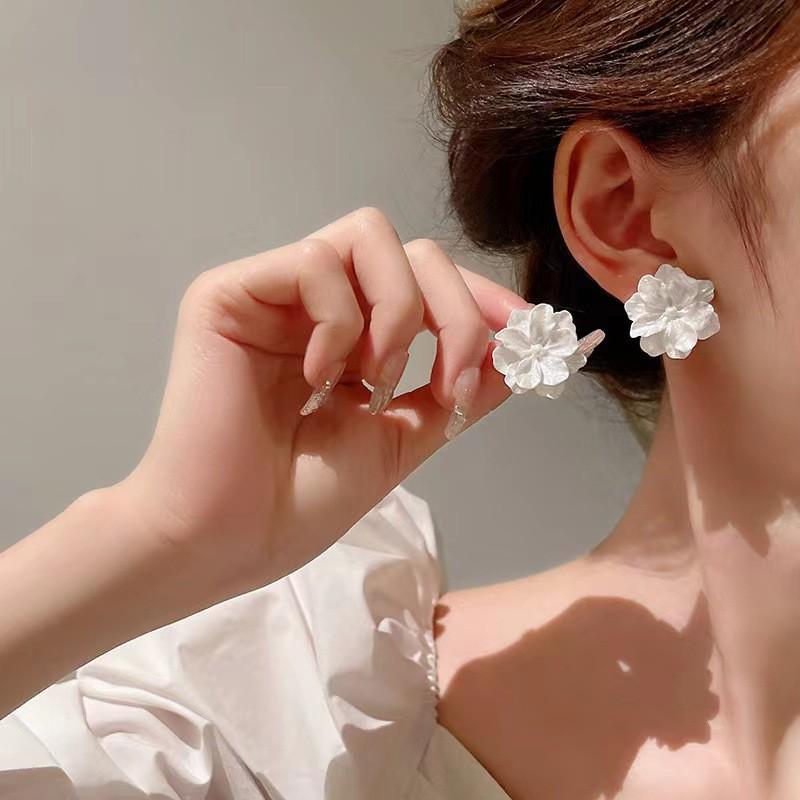 Корейские серьги-кисточки из серебра 925 пробы с бантом и нишевым дизайном