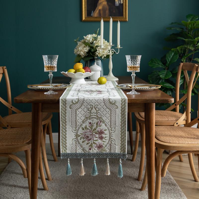 Modern Chenille Tassel Christmas Table Runner - Simple, Fresh, Polyester Tablecloth